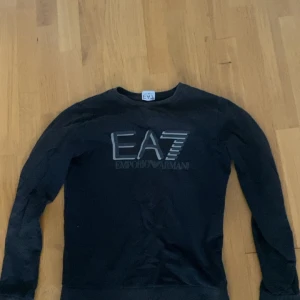 Armani EA7 tröja - Armani sweatshirt M men passar S