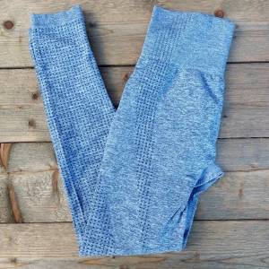 NYA Träningstights dam - Helt nya träningstights i storlek S. Kan skickas😊