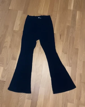 Hm yoga pants - Very comfortable yoga pants. Nice for evryday comfy look