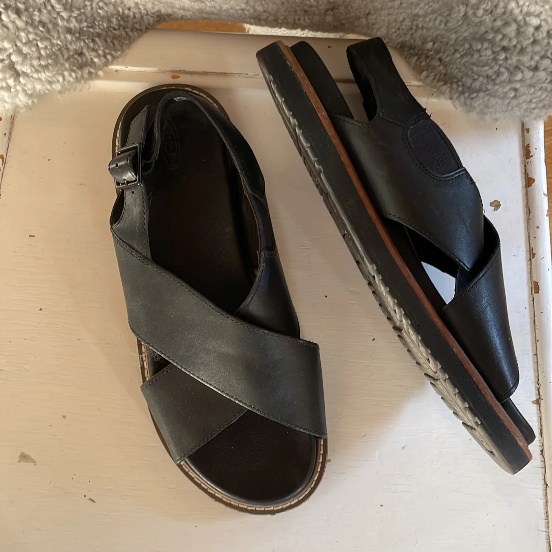 Fina sandaler i läder - 90