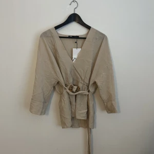 Zara topp - Aldrig använd