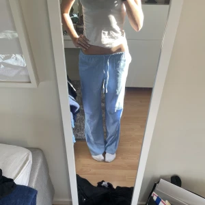 Linnebyxor - Säljer dessa superfina blåa linnebyxor från hm. De är i nyskick