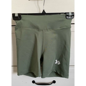 Träningsshorts - Träningsshorts i nyskick. 