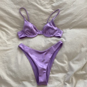 Oanvänd bikini - Enbart testad bikini köpt från ASOS som nu är slutsåld. Originalpris 335🫶