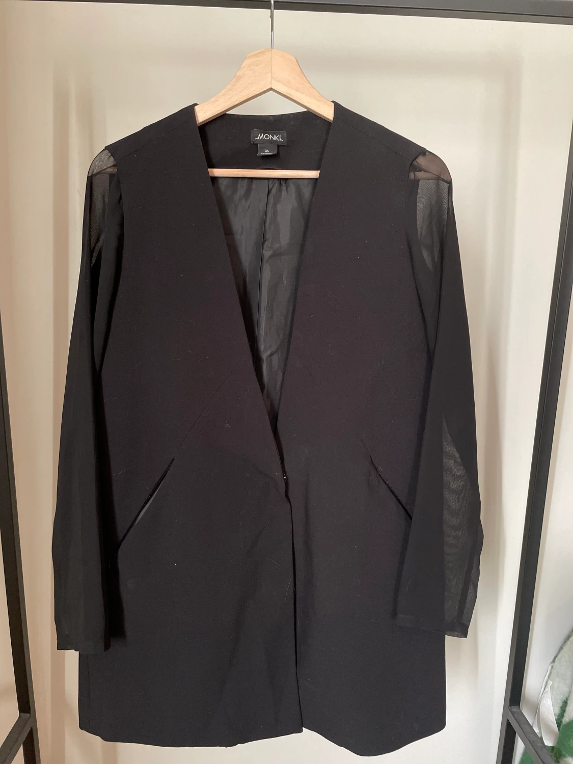 Kavaj med transparenta ärmar Monki