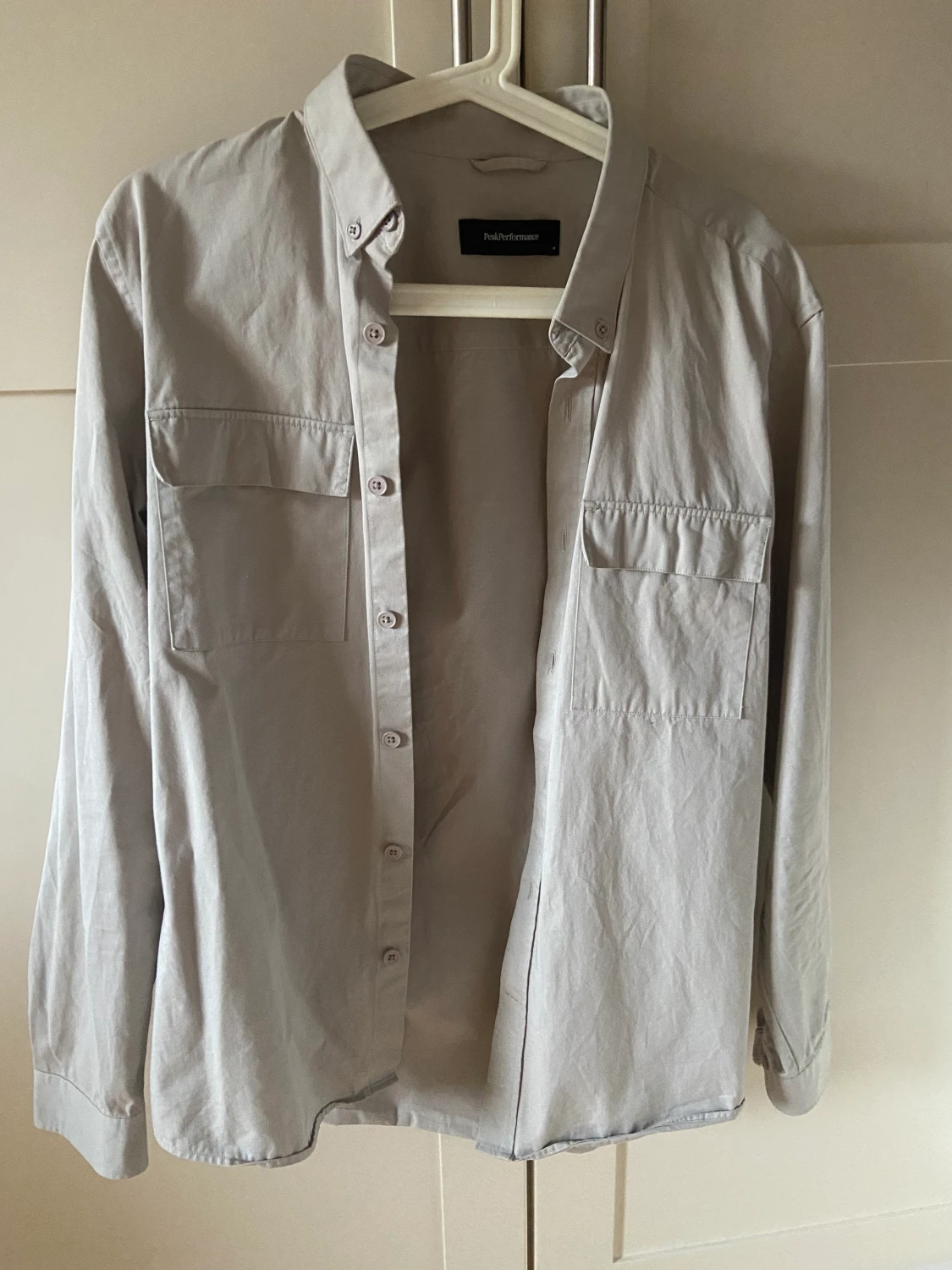 Overshirt peak performance