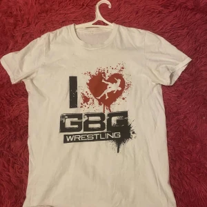 i ❤️ gbg tröja  - i ❤️ gbg tröja som inte kommer till användning 