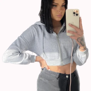 Hoodie - Använd en gång, för liten