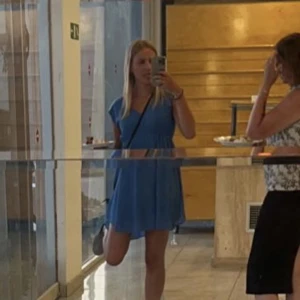 Klänning - assnygg blå somrig klänning från vila i storlek M💕