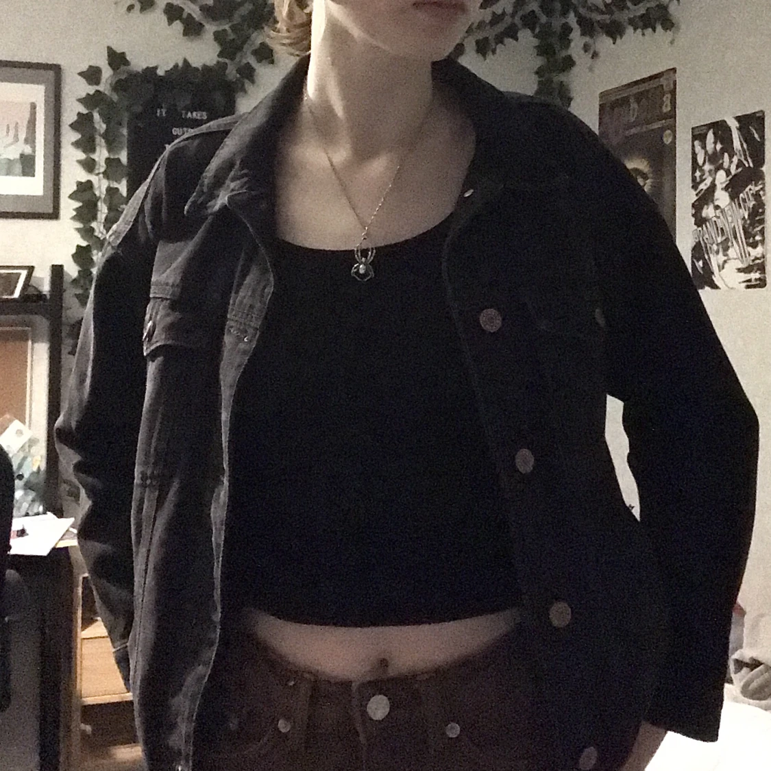 svart jeansjacka