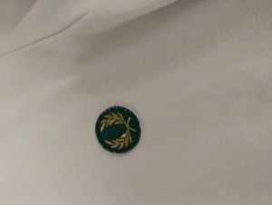 fred perry  - Kofta fred perry i Storlek L, skick 8/10. Om du vill ha flera bilder eller du har frågor du kan skriva till mig 🤗💛