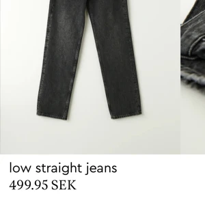 Lågmidjade jeans - Lågmidjade jeans från ginatricot. Säljer pga att dom är lite korta för mig som är 169 skulle passa nån som är runt 160-165. Dom är i mycket bra skick