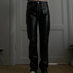 Eytys cypress byxor - Svarta eytys i modellen cypress Storlek 28/34 Nyskick Nypris 2200kr