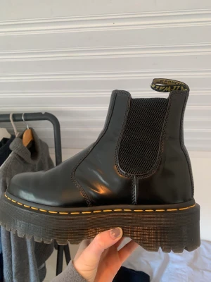 Dr. Martens - Sviinsnygga second hand dr. Martens från Sellpy som ja aldrig använt pga såg fel på storleken :/ helt fräscha och ser typ nya ut! 