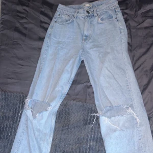 Populära snygga jeans från Gina  - Snyggaste jeansen från Gina i stl: 38. 😍😍