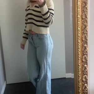 Jeans - Säljer dessa jeans i storlek s