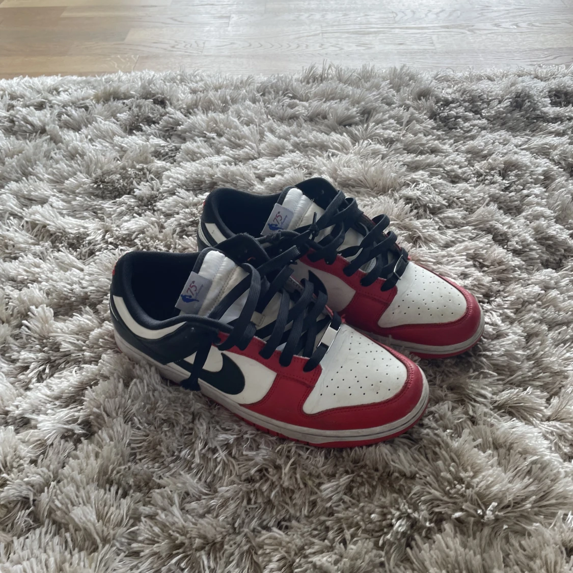 NIKE DUNK LOW CHICAGOS - 90