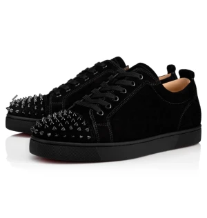 Louboutin skor - Säljer dessa snygga skor då de inte kommer till någon användning längre💗