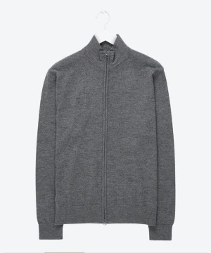 These glory days - Hej! Säljer min snygga cardigan tröja från these glory days eftersom att den är för liten för mig, köpte den för 1100 på volt och mitt pris är 699, Cond 9,5/10