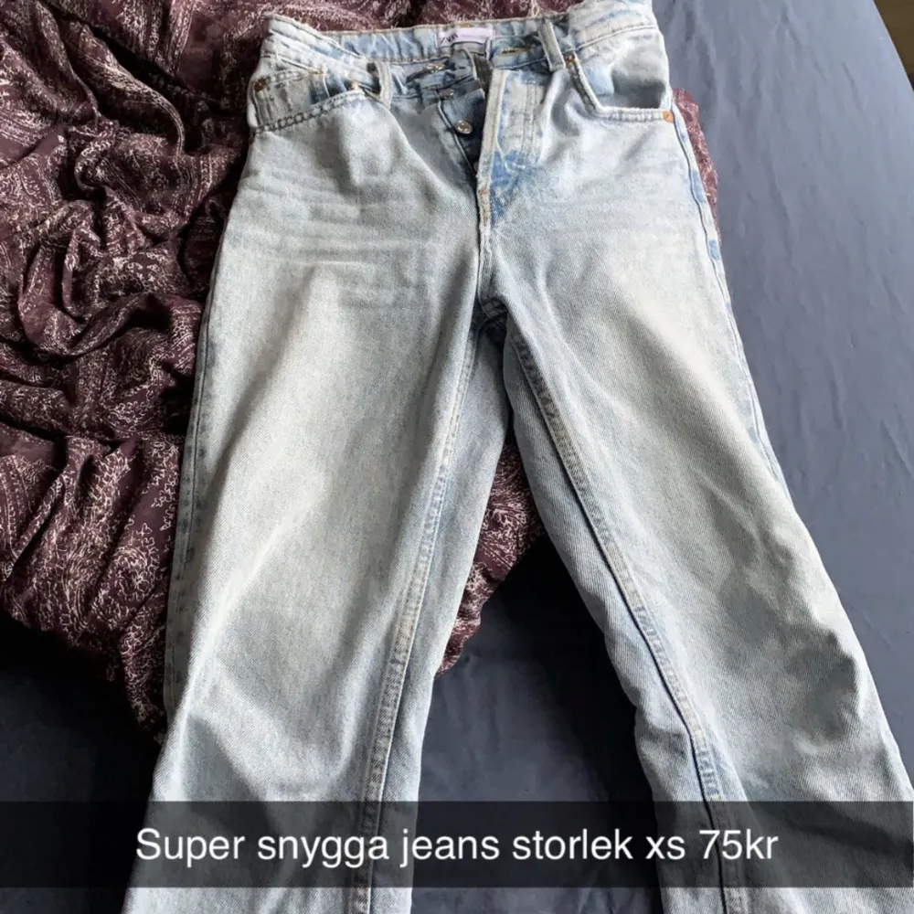 En par super snygga jeans . Jeans & Byxor.
