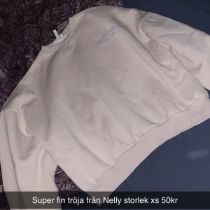 Tröja  - En jätte fin tröja 