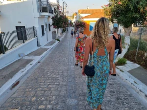 Sommar klänning  - Säljer denna underbara sommar klänningen 😍