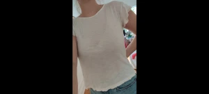 Tshirt med volangärm - 🌷topp inköpt i USA 🌷strl barn 160, men skulle säga S-M 🌷Inget att anmärka på kvalitet