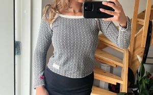 Odd Molly tröja - Säljer denna fina Odd Molly tröja i stl 0, sitter som en XS<3 knappt använd, mycket bra skick!