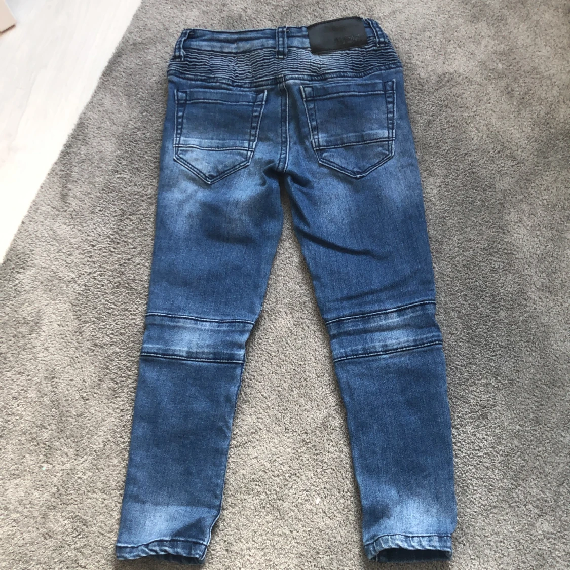 Blåa jeans - 90