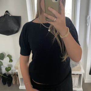 Stickad tröja - Stickad kortärmad tröja från Vero Moda💖 