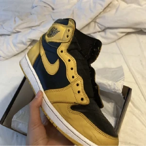 Jordan 1 pollen - Lite andvända jordan 1 med box