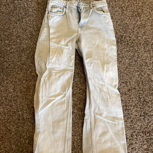 Weekday jeans - Jeans från weekday, nypris på 499kr 