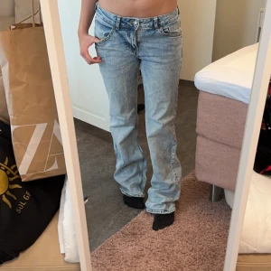 Bootcut lowwaist jeans - Jätte snygga bootcut jeans