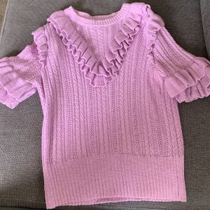 Lila tröja - En fin lila tröja från hm!💜bra skick och sparsamt använd 