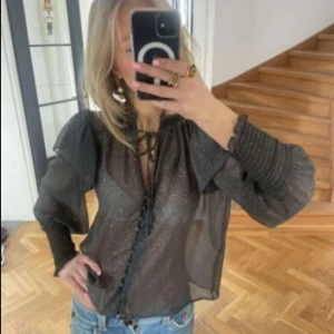 Glitter blus - Jättefin glitterblus från Zara! 