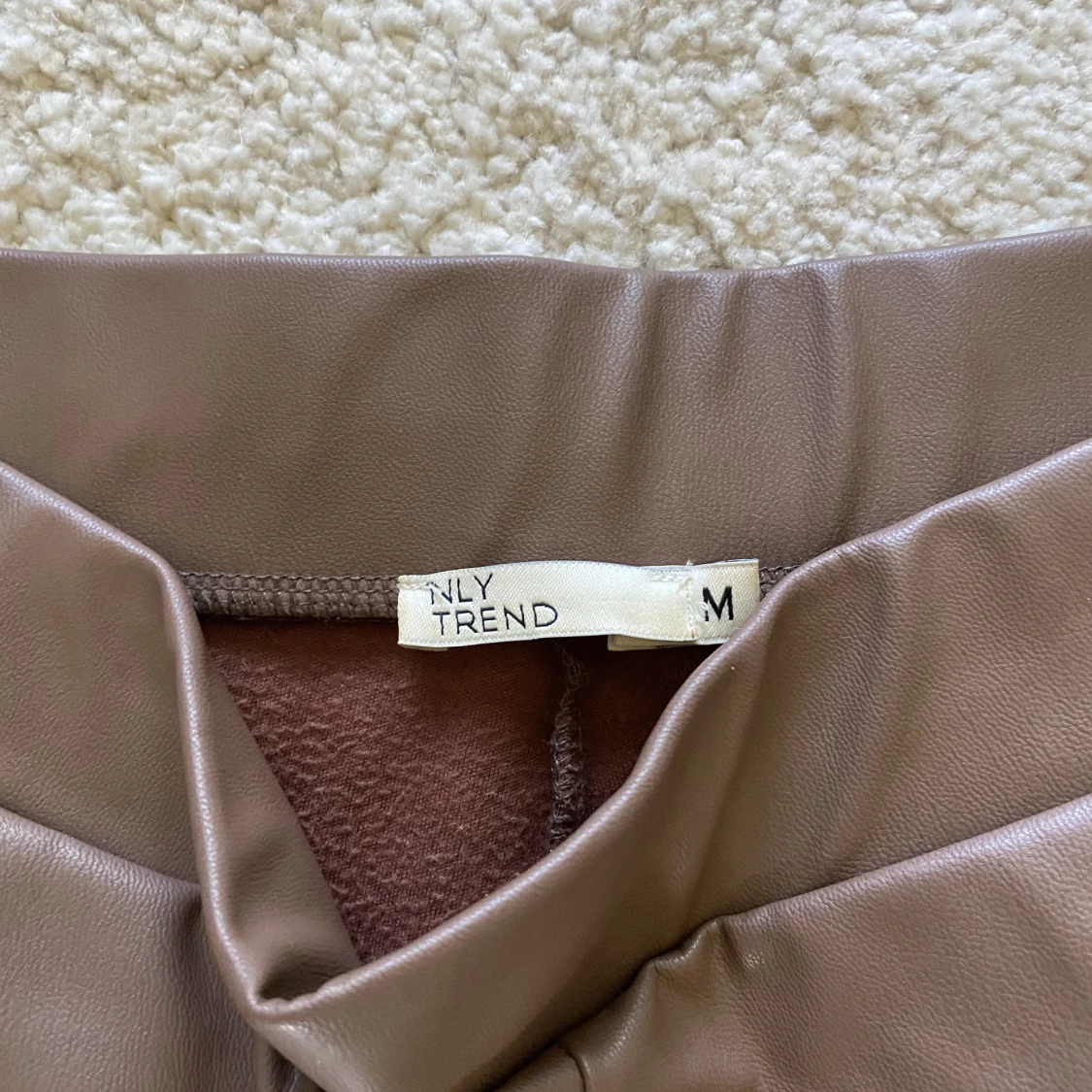 Bruna skinnbyxor  - 90