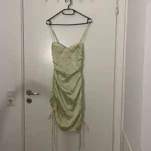 Fin kläning i storlek xs från zara