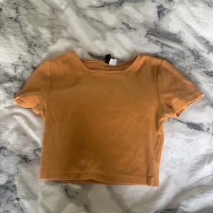 Tröja - Denna tröja är inte min stil,inga fläckar💕