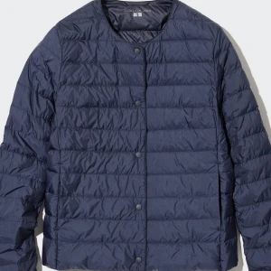 Jacka - Snygg höst och vårjacka. Säljer för att den inte kommer till användning och den är i bra skick. Nypris 800kr. Pris går att diskutera.