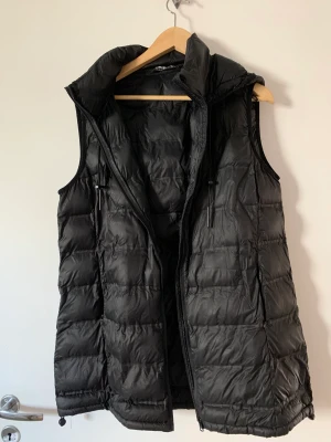 Zara väst  - Storlek xl 