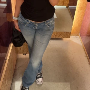 Low waist jeans  - Säljer dessa Low waisted LTB jeansen. De är i modellen ”Roxy” och har lite bredare bootcut än de vanliga.