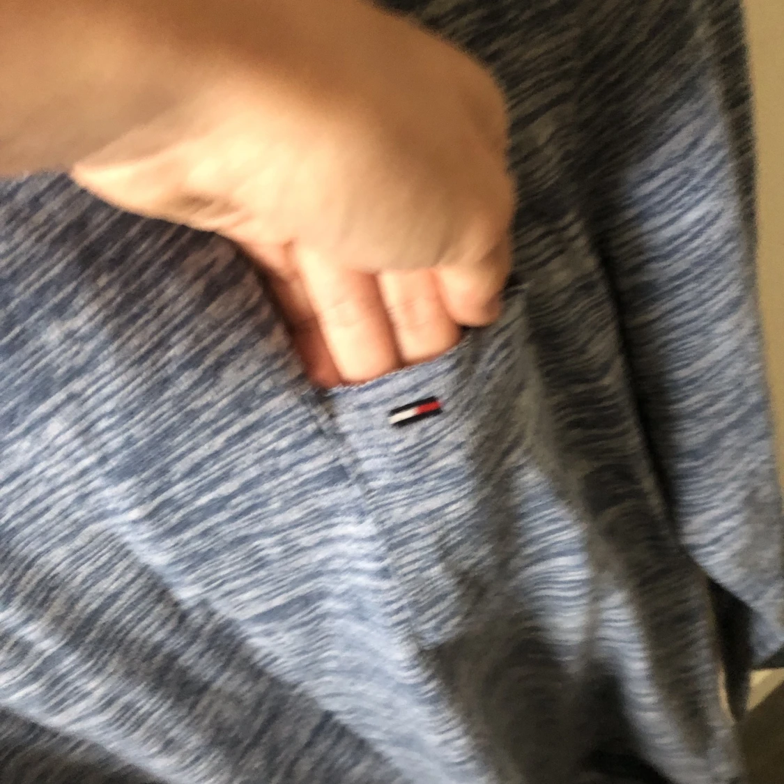 Tommy hillfiger  - 90