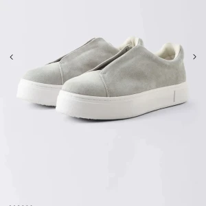 Skor eytys  - Sååå fina skor!!! Ny skick inga difekter. Nypris 2500