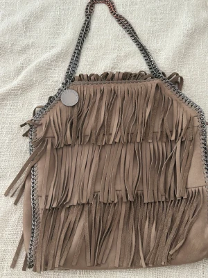 Speciell Stella McCartney - Väldigt speciell Stella väska med fransar