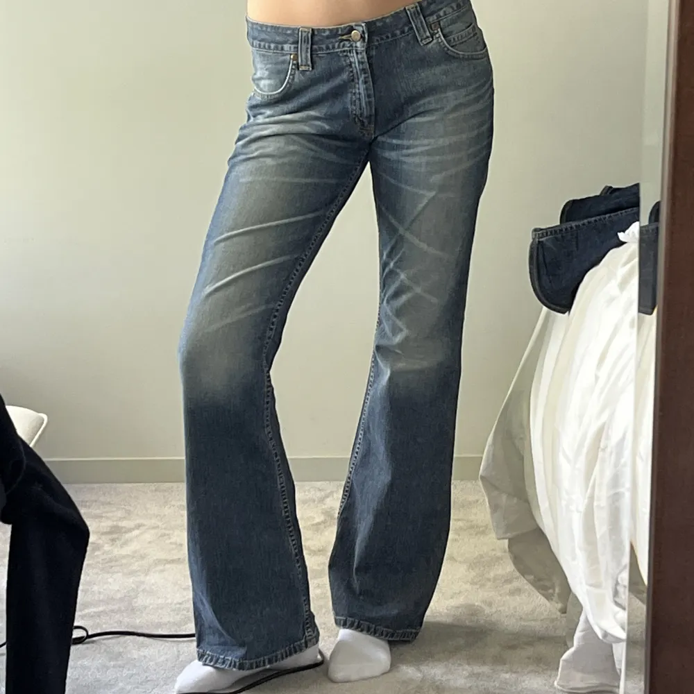 Skit snygga Lee jeans som är lite för stora för mig. Jeans & Byxor.