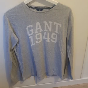 Gant Långärmad t shirt - Långärmad t shirt från Gant. Stl 176. 