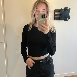 Topp med öppen rygg - Storlek xs  Helt ny och oanvänd