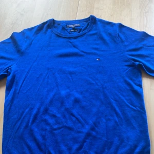 Bomulls tröjka rund hals - Fint skick, använd ett par ggr.