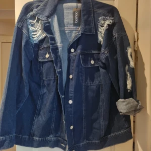 Jeansjacka - Använd 2 ggr. Storlek 38 oversize 
