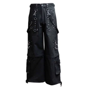 Unisex Gothbyxor - köpta från blue fox för 998kr, tyvärr för små för mig så vill säja för att köpa nya 💕Endast använda en gång så är som nya, går att spänna vid midjan och man kan ta bort byxbenen för att få dem till shorts, hängslen följer med